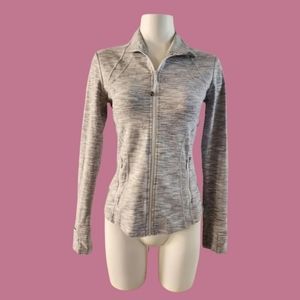 LULULEMON GREY PRINT "LIGHT" ZIP UP SIZE 6